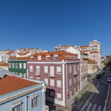 Classic Topfloor Apartment By Lovelystay Lisboa Екстериор снимка