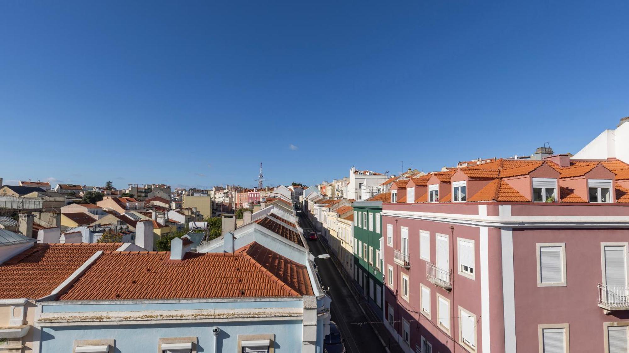 Classic Topfloor Apartment By Lovelystay Lisboa Екстериор снимка