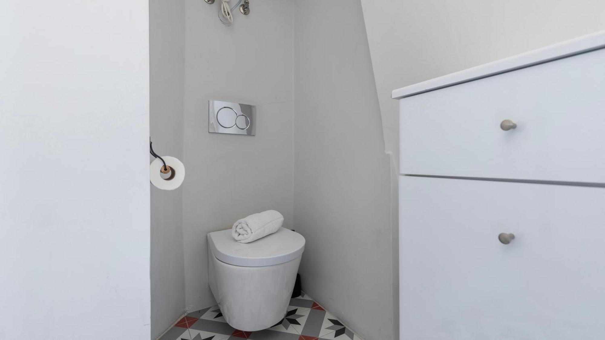 Classic Topfloor Apartment By Lovelystay Lisboa Екстериор снимка